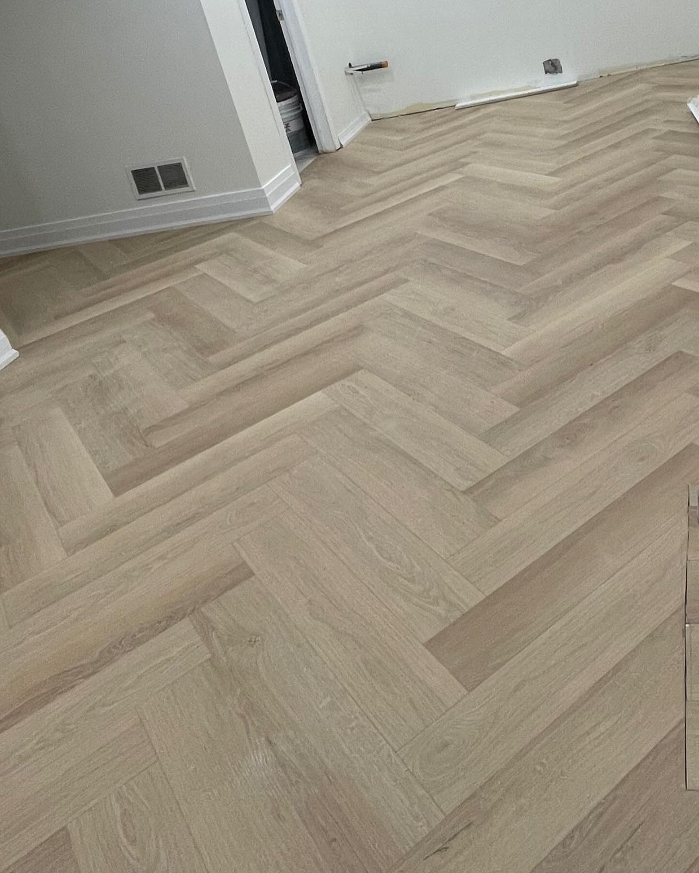 The Best Luxury Vinyl Flooring Options in Brampton