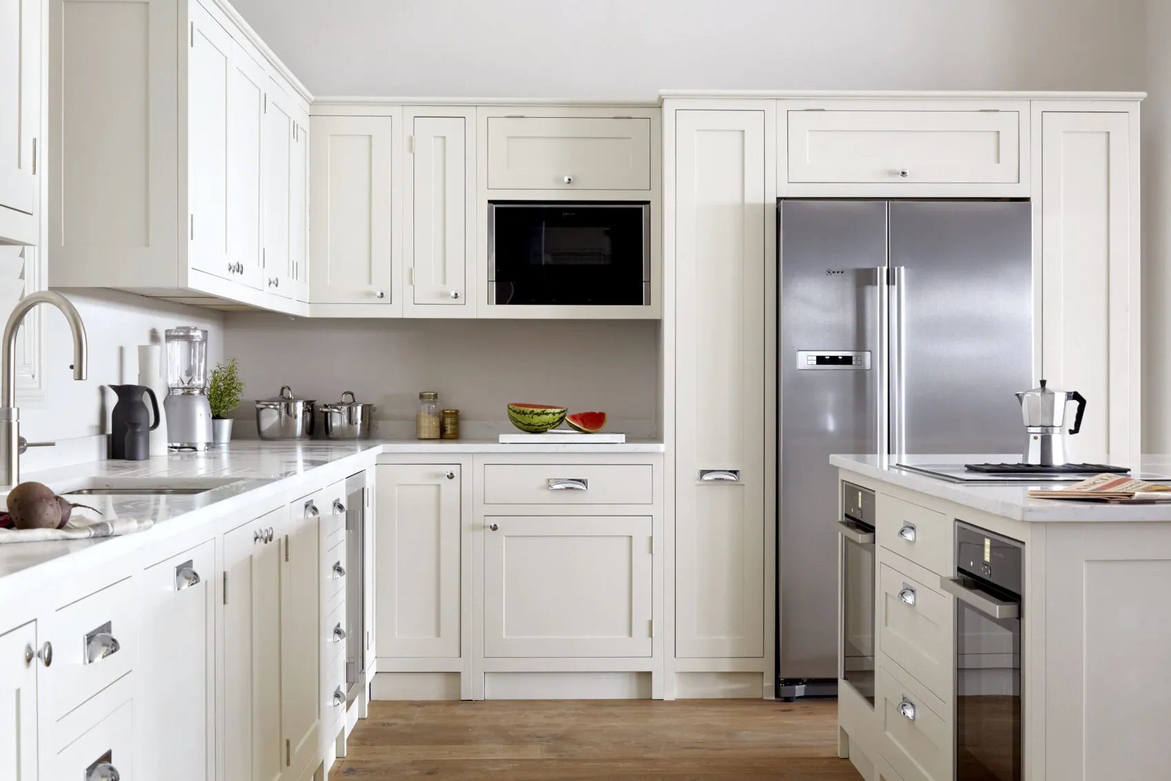 A Comprehensive Guide to Single Shaker and Double Shaker Doors